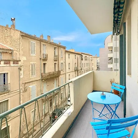 Le Colbert, Spacieux, 4 Chambres, 4 Salles De Bain Daire Nîmes