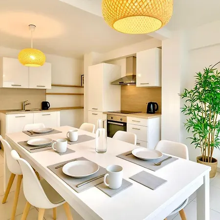 Le Colbert, Spacieux, 4 Chambres, 4 Salles De Bain Nimes