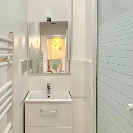 Le Colbert, Spacieux, 4 Chambres, 4 Salles De Bain 님