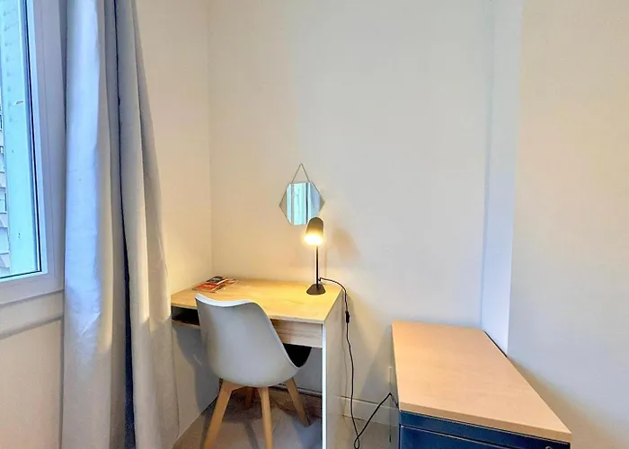 Le Colbert, Spacieux, 4 Chambres, 4 Salles De Bain Nimes